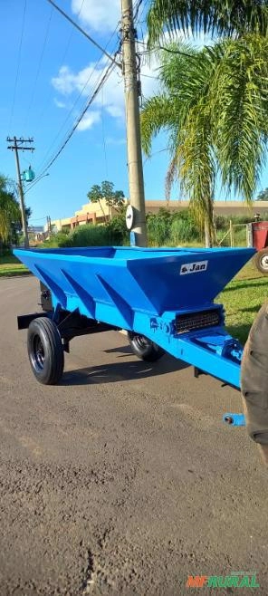 Calcareadeira e Adubadeira JAN Lancer 2500 Imagem Calcareadeira e Adubadeira JAN Lancer 2500