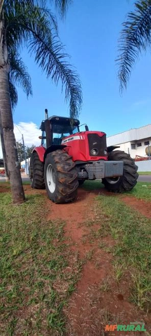 TRATOR MASSEY FERGUSON MODELO 7180 4X4 ANO 2013 Imagem TRATOR MASSEY FERGUSON MODELO 7180 4X4 ANO 2013