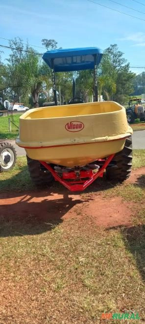 ADUBADEIRA DE DISCOS DUPLOS PARA ADUBAÇÃO NO PLANTIO DIRETO VICON TDS 1150 Imagem ADUBADEIRA DE DISCOS DUPLOS PARA ADUBAÇÃO NO PLANTIO DIRETO VICON TDS 1150