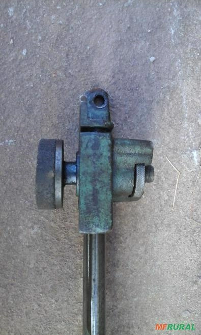 Imagem Amolador com Pedra Afiadora da Ensiladeira JF 90 6 facas Imagem Amolador com Pedra Afiadora da Ensiladeira JF 90 6 facas