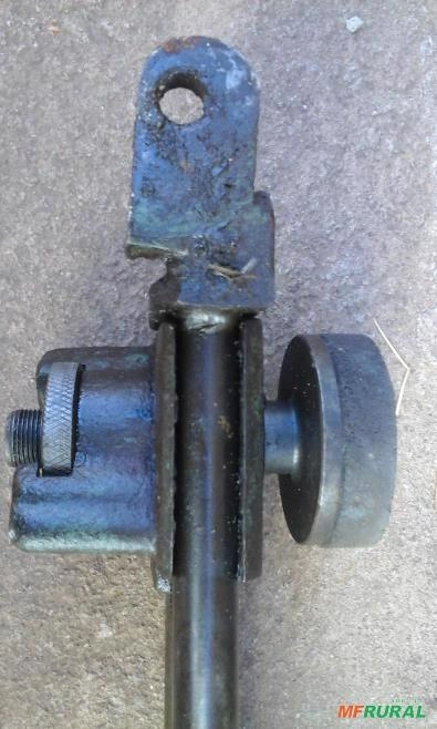 Imagem Amolador com Pedra Afiadora da Ensiladeira JF 90 6 facas Imagem Amolador com Pedra Afiadora da Ensiladeira JF 90 6 facas