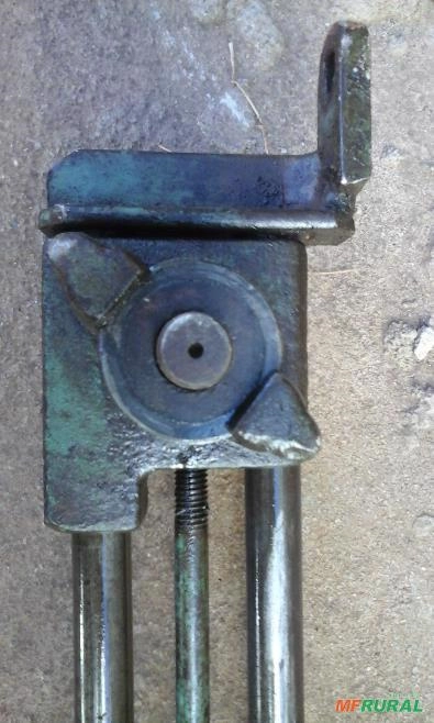 Imagem Amolador com Pedra Afiadora da Ensiladeira JF 90 6 facas Imagem Amolador com Pedra Afiadora da Ensiladeira JF 90 6 facas