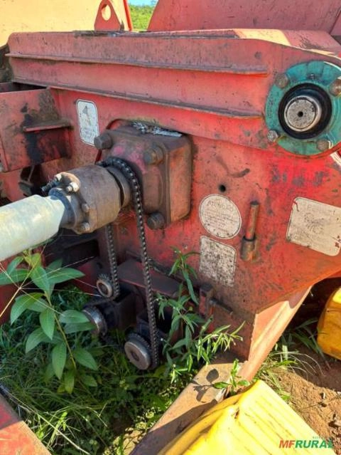 Imagem TRITURADOR DE MADEIRA - TRACTOR 250/500 LIPPEL Imagem TRITURADOR DE MADEIRA - TRACTOR 250/500 LIPPEL