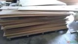 Vendo retalhos de MDF verde, MDF natural e MDF com cor, diversas espessuras