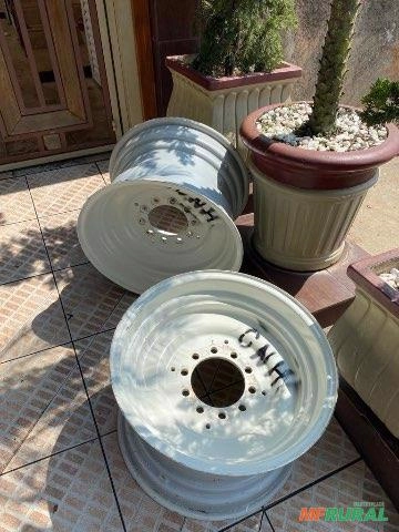 Roda Colheitadeira Imagem Roda Colheitadeira