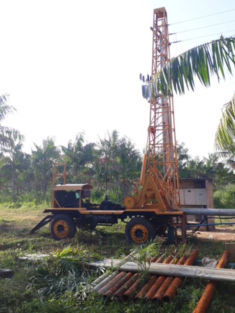 Imagem MAQUINA ROTATIVA DE PERFURAÇÃO Imagem MAQUINA ROTATIVA DE PERFURAÇÃO