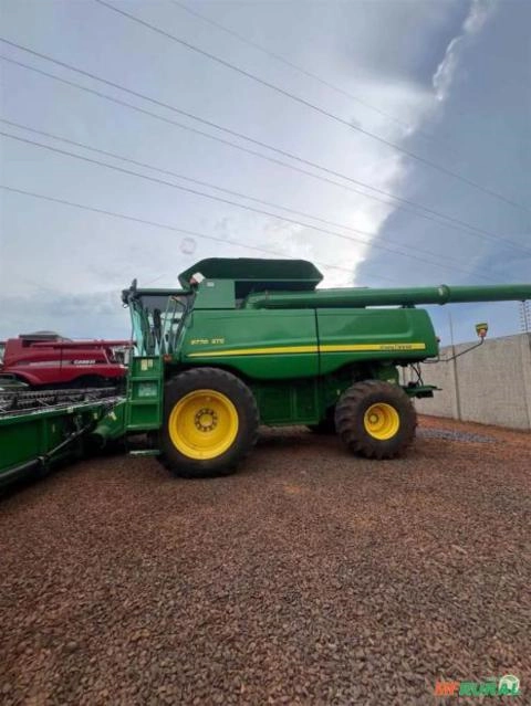 Imagem COLHEITADEIRA STS 9770 Imagem COLHEITADEIRA STS 9770