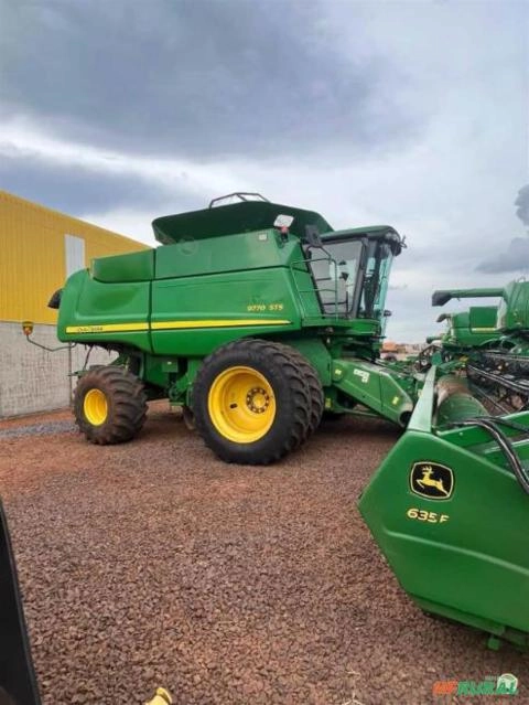 Imagem COLHEITADEIRA STS 9770 Imagem COLHEITADEIRA STS 9770