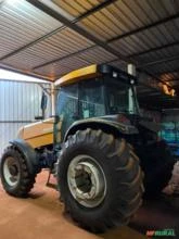 Trator Valtra/Valmet BM 125 4x4 ano 09