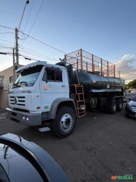 Imagem Caminhões Mercedes Benz (MB) 1725 4x4 traçado e bloqueado OPORTUNIDADE Imagem Caminhões Mercedes Benz (MB) 1725 4x4 traçado e bloqueado OPORTUNIDADE