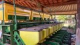 PLANTADEIRA JOHN DEERE 11 LINHAS Ano 2020 Imagem PLANTADEIRA JOHN DEERE 11 LINHAS Ano 2020