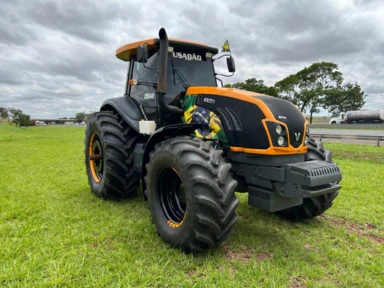 Trator Valtra/Valmet BT 210 4x4 ano 16