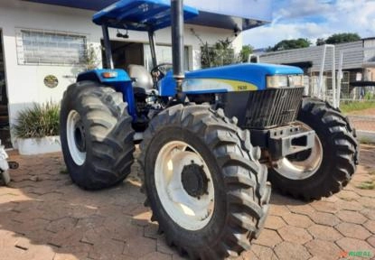 Trator New Holland 7630 4x4 ano 14 Imagem Trator New Holland 7630 4x4 ano 14