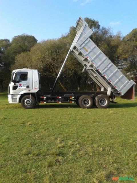 Caçamba Basculante RodoCity 12 m³ - Pistão Frontal Imagem Caçamba Basculante RodoCity 12 m³ - Pistão Frontal