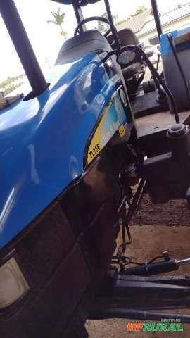 Trator New Holland TL 75 E 4x4 ano 10 Imagem Trator New Holland TL 75 E 4x4 ano 10