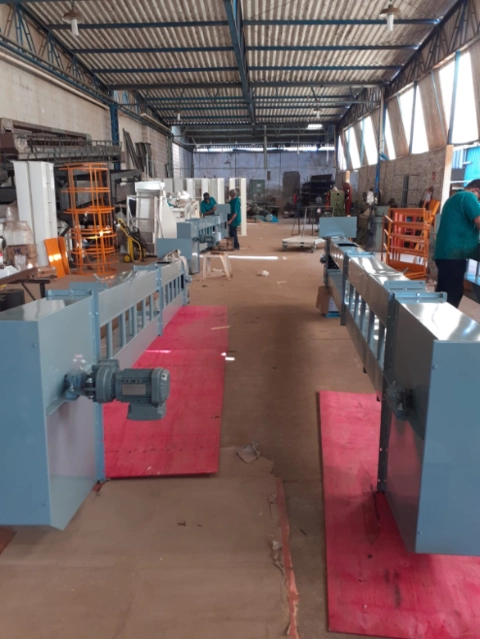 ELEVADORES METALICOS C/ CANECAS 5M X 4,5" Imagem ELEVADORES METALICOS C/ CANECAS 5M X 4,5"