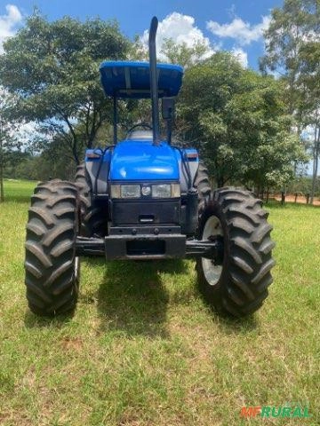 Trator New Holland TL 85 E 4x4 ano 12 Imagem Trator New Holland TL 85 E 4x4 ano 12