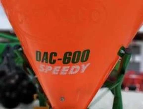 A adubadeira e semeadeira Cremasco Modelo DAC 600 – Speedy