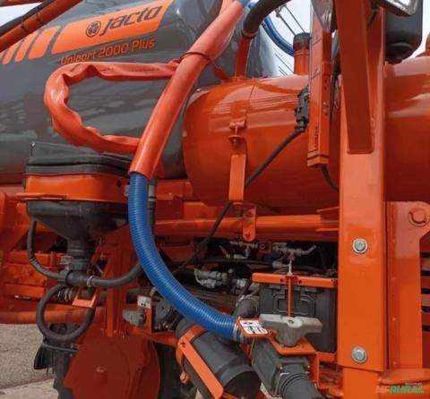 Imagem A venda pulverizador Jacto Uniport 2000 plus ano 2010 Imagem A venda pulverizador Jacto Uniport 2000 plus ano 2010