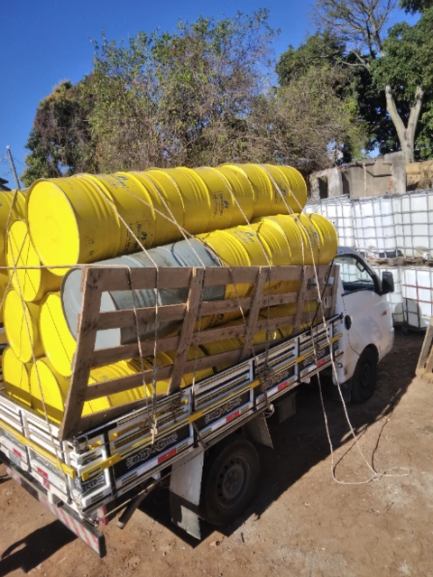 Imagem Compro tambor de ferro 200 litros Imagem Compro tambor de ferro 200 litros