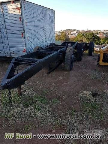 CHASSIS USADO, 2 RODAS CAMINHÃO, CAPACIDADE 3500KG, COM MOLA Imagem CHASSIS USADO, 2 RODAS CAMINHÃO, CAPACIDADE 3500KG, COM MOLA