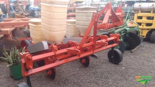 Plantadeira Semeato 2 linhas Imagem Plantadeira Semeato 2 linhas