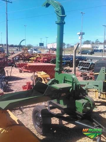 Picadeira de cana JFH60 rodeiro Imagem Picadeira de cana JFH60 rodeiro