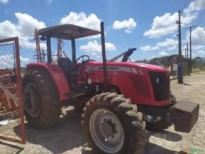 Trator Massey Ferguson 4275 4x4 ano 12