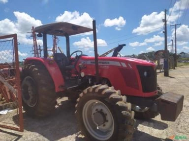 Trator Massey Ferguson 4275 4x4 ano 12 Imagem Trator Massey Ferguson 4275 4x4 ano 12