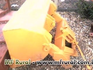 Conjunto de pá dianteira Baldan para ser acoplado no Valmet 65/68/85 Imagem Conjunto de pá dianteira Baldan para ser acoplado no Valmet 65/68/85