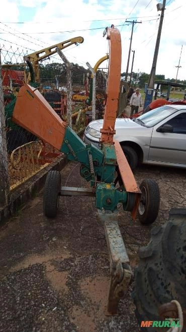 Imagem Triturador de galhos, pinheiro, usado Imagem Triturador de galhos, pinheiro, usado