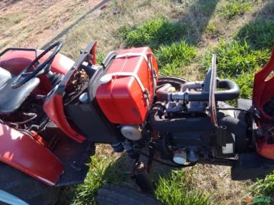 Trator Agrale 4120 2 cilindros Imagem Trator Agrale 4120 2 cilindros