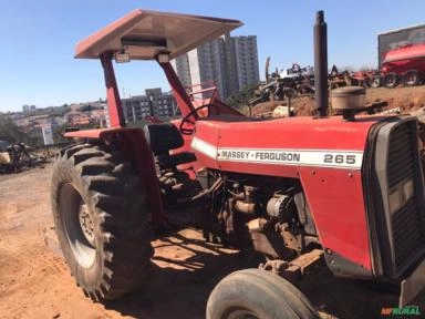 Trator Massey Ferguson MF 265 , ano 1990, 4x2 Imagem Trator Massey Ferguson MF 265 , ano 1990, 4x2