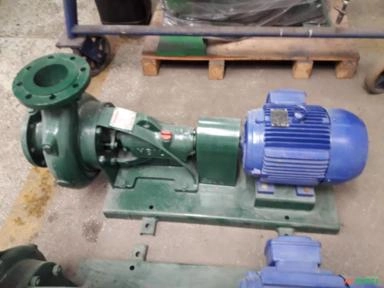 motobomba trifásica, 10HP Imagem motobomba trifásica, 10HP