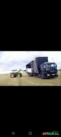 Caminhão Iveco Tector 240E25 Plataforma 6x2 ano 10 Imagem Caminhão Iveco Tector 240E25 Plataforma 6x2 ano 10