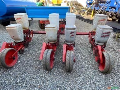 Imagem Plantadeira Jumil Imagem Plantadeira Jumil