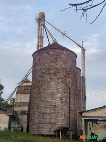 Silos conjunto completo Imagem Silos conjunto completo
