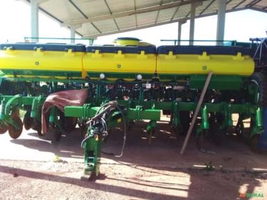PLANTADEIRA VÁCUO JOHN DEERE 2113 - 12 LINHAS - 2021 Imagem PLANTADEIRA VÁCUO JOHN DEERE 2113 - 12 LINHAS - 2021