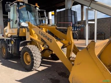 PÁ CARREGADEIRA Imagem PÁ CARREGADEIRA