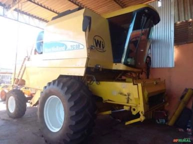 Colheitadeira New Holland TC59 Imagem Colheitadeira New Holland TC59