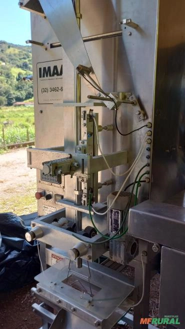 Envasadora Automática Vertical - Bebida Láctea e Barriga Mole Imagem Envasadora Automática Vertical - Bebida Láctea e Barriga Mole