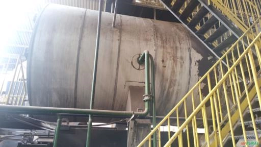 Caldeira a lenha e cavaco 20t. completa e pressurizada Imagem Caldeira a lenha e cavaco 20t. completa e pressurizada