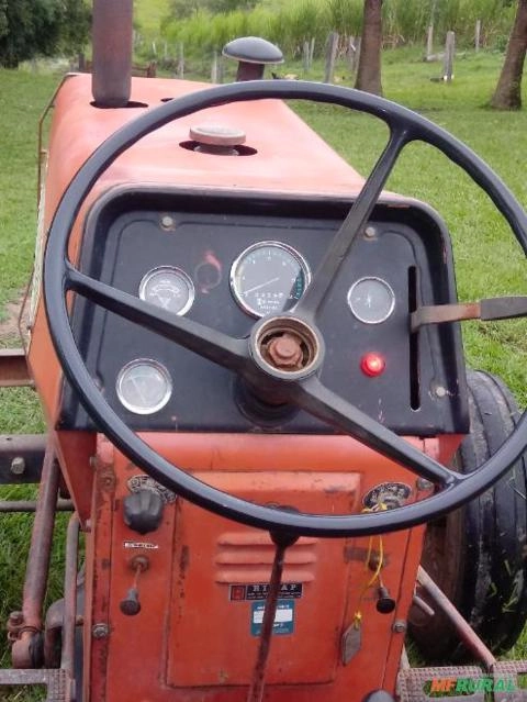 Trator Massey Ferguson 265 4x2 ano 80 Imagem Trator Massey Ferguson 265 4x2 ano 80