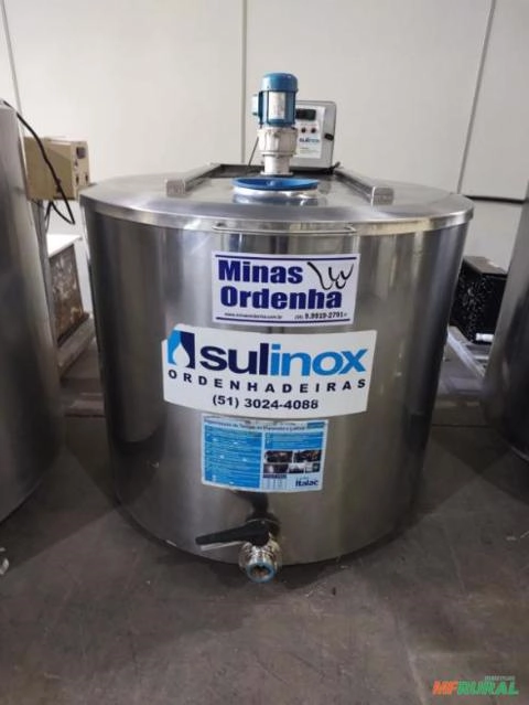 Resfriador de Leite 500 litros Imagem Resfriador de Leite 500 litros