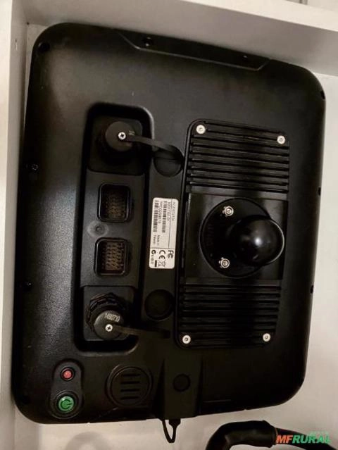 Imagem Kit Antena Topcon AGI4 + Monitor Topcon C3000 Imagem Kit Antena Topcon AGI4 + Monitor Topcon C3000