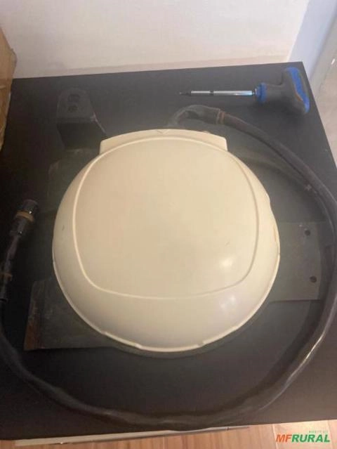 Imagem Kit Antena Topcon AGI4 + Monitor Topcon C3000 Imagem Kit Antena Topcon AGI4 + Monitor Topcon C3000