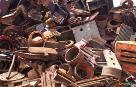 Compro sucata miuda e ferro fundido Imagem Compro sucata miuda e ferro fundido