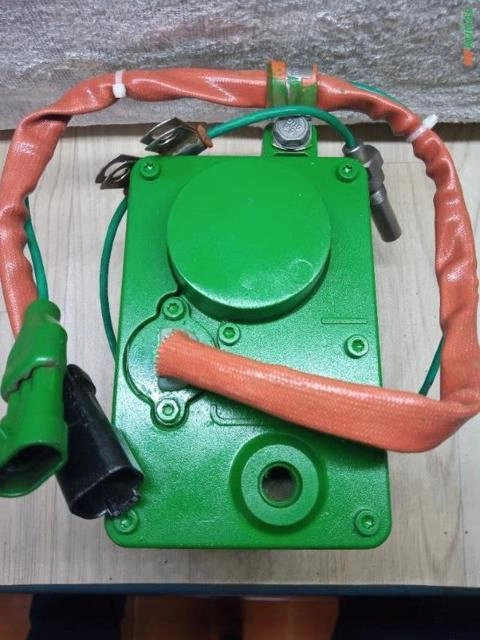 Imagem Atuador Da Turbina John Deere Colhedora CH570/CH670 Re523318 - Código DZ115245 (VGT) Imagem Atuador Da Turbina John Deere Colhedora CH570/CH670 Re523318 - Código DZ115245 (VGT)