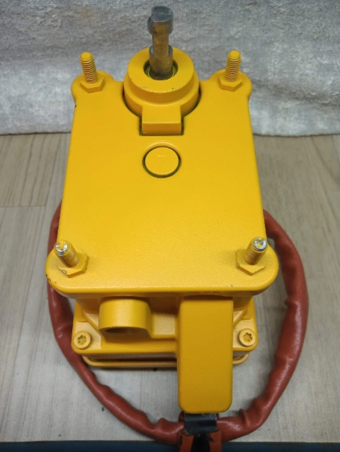 Imagem Atuador Da Turbina John Deere Colhedora CH570/CH670 Re523318 - Código DZ115245 (VGT) Imagem Atuador Da Turbina John Deere Colhedora CH570/CH670 Re523318 - Código DZ115245 (VGT)