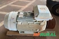 Motor Elétrico 100 CV ABB Imagem Motor Elétrico 100 CV ABB